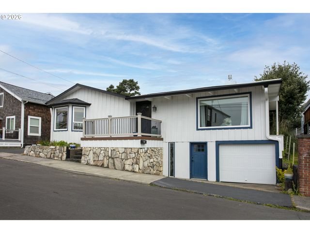 144 6TH Ave, Seaside, OR 97138