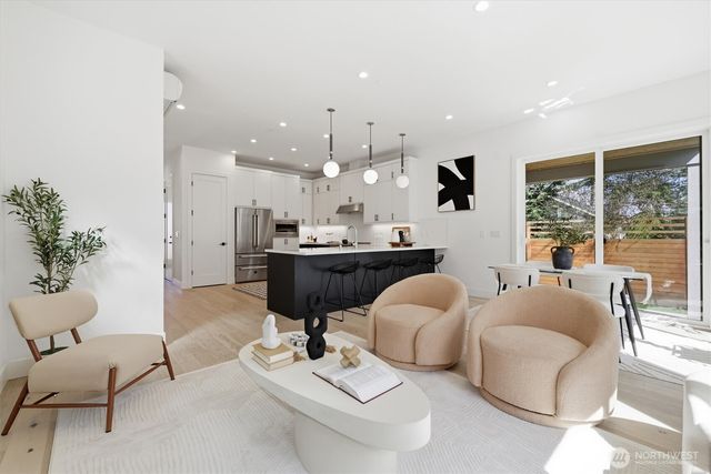 7354 Alonzo Ave NW, Seattle, WA 98117