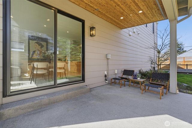 7354 Alonzo Ave NW, Seattle, WA 98117