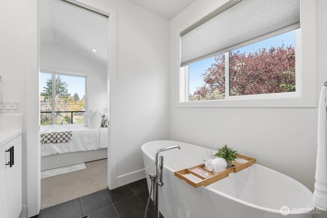 7354 Alonzo Ave NW, Seattle, WA 98117