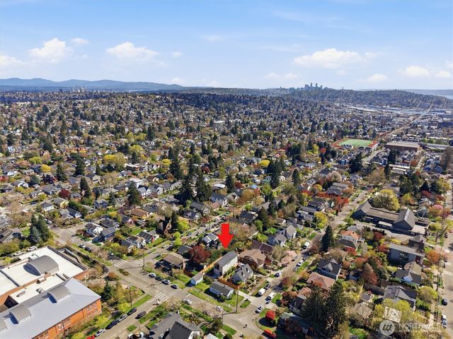 7354 Alonzo Ave NW, Seattle, WA 98117