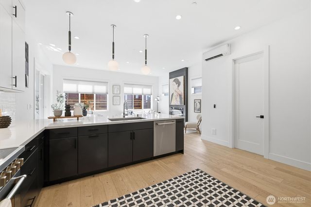 7354 Alonzo Ave NW, Seattle, WA 98117