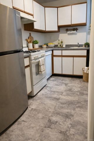 14 Stevens Street 5, White Plains, NY 10606