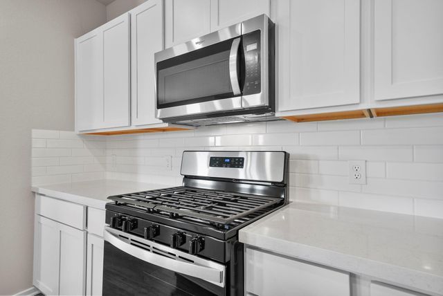 230 Bay Laurel Court, Alvin, TX 77511