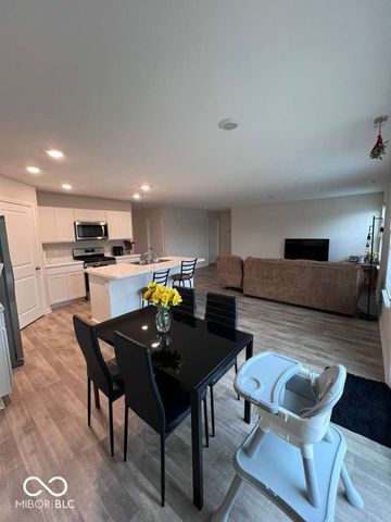 1466 Fleming Drive, Greenfield, IN 46140