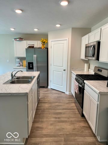 1466 Fleming Drive, Greenfield, IN 46140