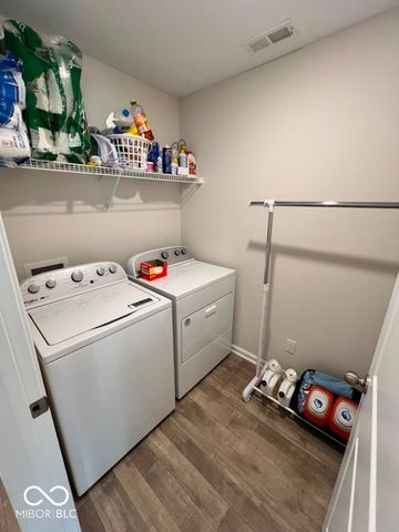 1466 Fleming Drive, Greenfield, IN 46140