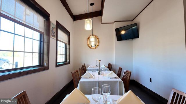 8630 NEW FALLS RD, Levittown, PA 19054