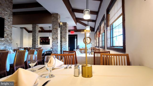 8630 NEW FALLS RD, Levittown, PA 19054