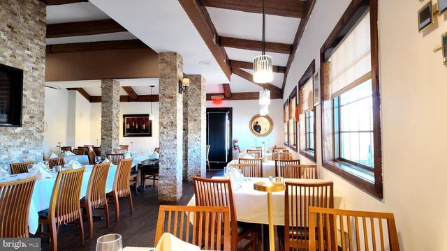 8630 NEW FALLS RD, Levittown, PA 19054