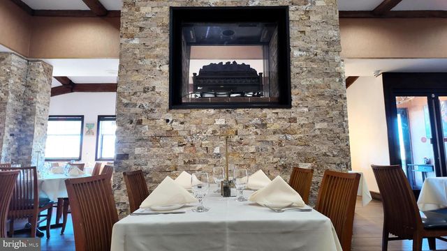 8630 NEW FALLS RD, Levittown, PA 19054