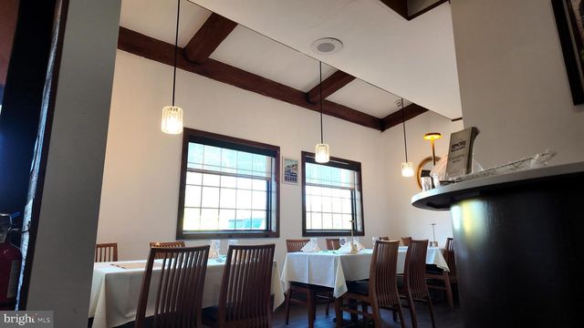 8630 NEW FALLS RD, Levittown, PA 19054