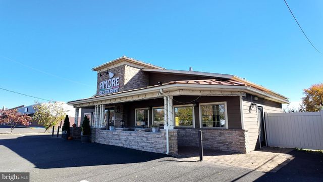 8630 NEW FALLS RD, Levittown, PA 19054