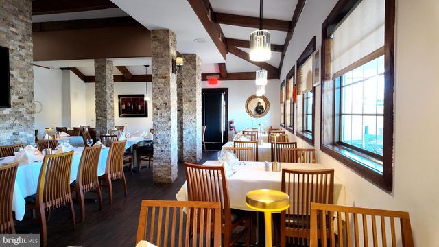 8630 NEW FALLS RD, Levittown, PA 19054