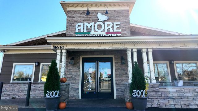 8630 NEW FALLS RD, Levittown, PA 19054