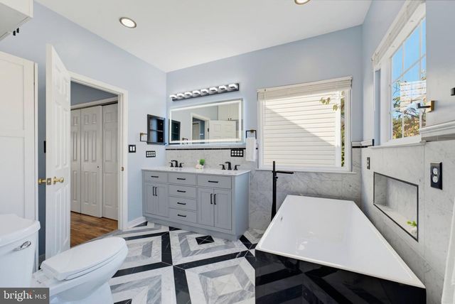 5308 ARAPAHO LN, Alexandria, VA 22312