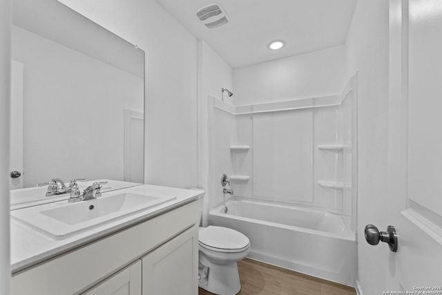 3820 Swift Fox Rd, New Braunfels, TX 78130