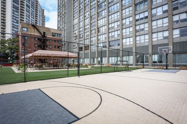 655 W Irving Park Road 1017, Chicago, IL 60613