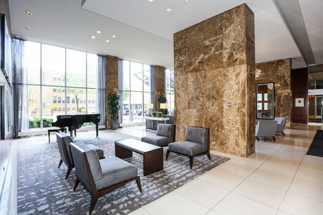 655 W Irving Park Road 1017, Chicago, IL 60613