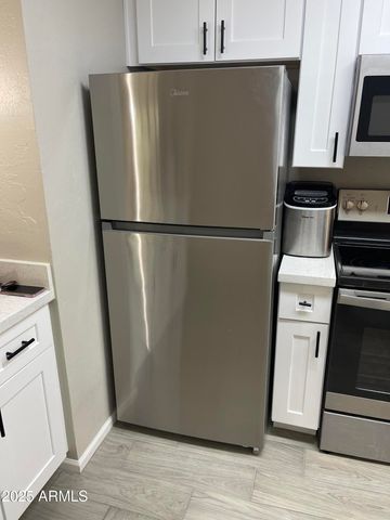 4901 S CALLE LOS CERROS Drive 206, Tempe, AZ 85282