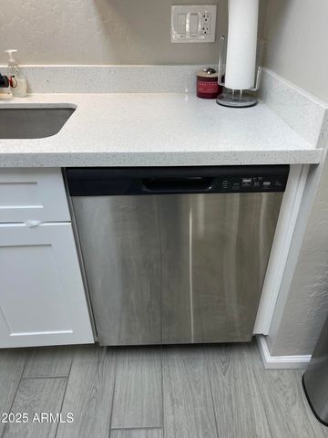 4901 S CALLE LOS CERROS Drive 206, Tempe, AZ 85282