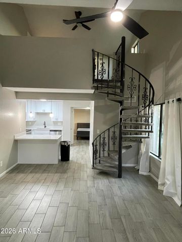 4901 S CALLE LOS CERROS Drive 206, Tempe, AZ 85282