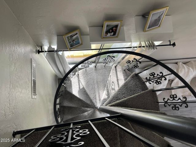 4901 S CALLE LOS CERROS Drive 206, Tempe, AZ 85282