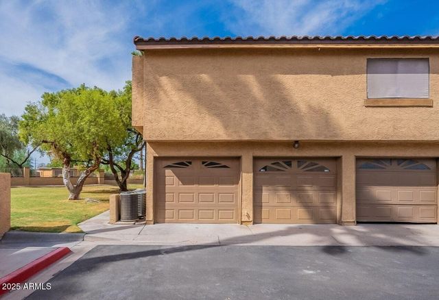 4901 S CALLE LOS CERROS Drive 206, Tempe, AZ 85282