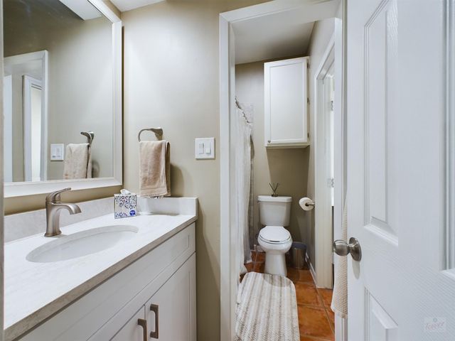 711 W 21st ST 304, Austin, TX 78705