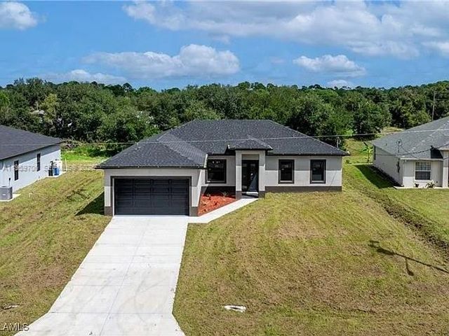 2602 73RD ST W, Lehigh Acres, FL 33971