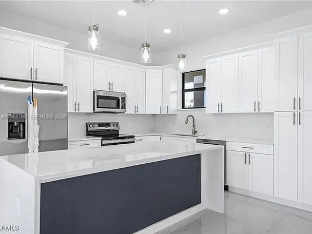 2602 73RD ST W, Lehigh Acres, FL 33971