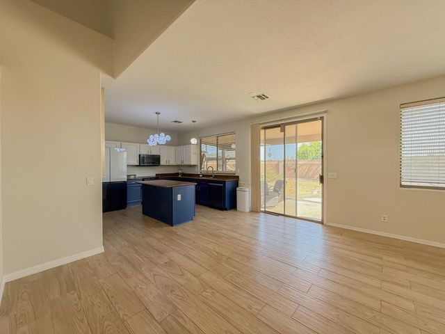 14385 W Verde Lane, Goodyear, AZ 85395