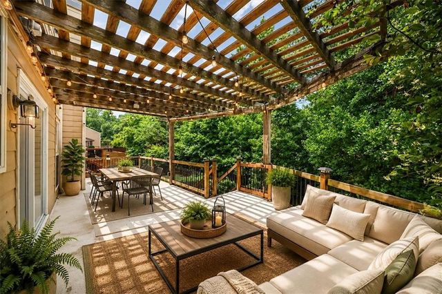 715 Purslane Way, Woodstock, GA 30188