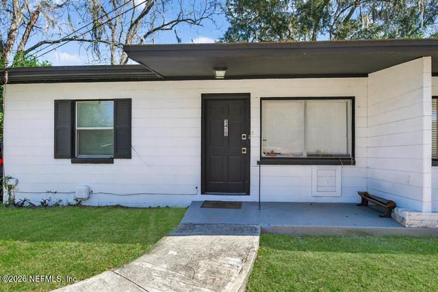 3415 SPRING GLEN Road, Jacksonville, FL 32207