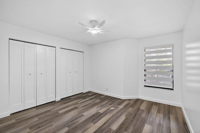 703 Saint Giles Court, Palm Beach Gardens, FL 33418