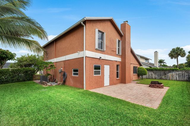 139 ROYAL PINE Circle S, Royal Palm Beach, FL 33411