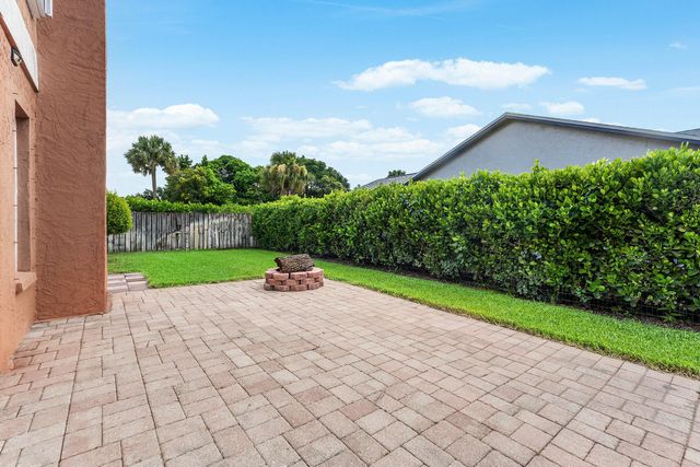 139 ROYAL PINE Circle S, Royal Palm Beach, FL 33411