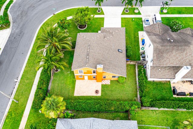 139 ROYAL PINE Circle S, Royal Palm Beach, FL 33411
