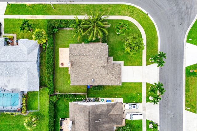 139 ROYAL PINE Circle S, Royal Palm Beach, FL 33411