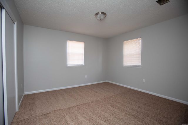 6505 Farmstead Road, North Little Rock, AR 72117