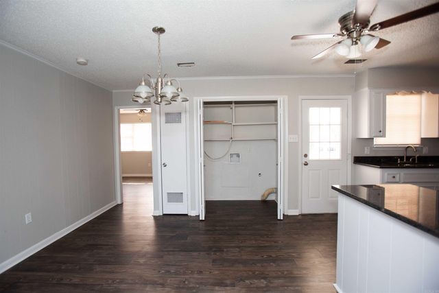 6505 Farmstead Road, North Little Rock, AR 72117