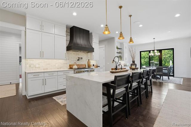 2853 7 Mile Road, South Lyon, MI 48178