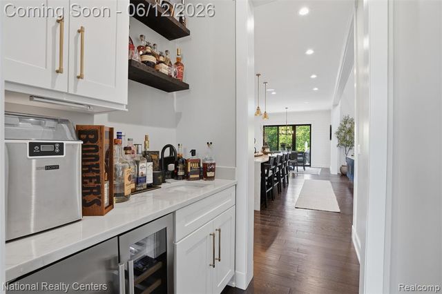 2853 7 Mile Road, South Lyon, MI 48178