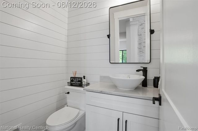 2853 7 Mile Road, South Lyon, MI 48178