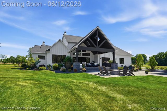 2853 7 Mile Road, South Lyon, MI 48178