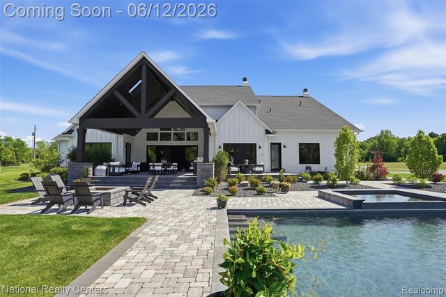 2853 7 Mile Road, South Lyon, MI 48178