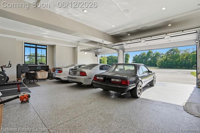 2853 7 Mile Road, South Lyon, MI 48178