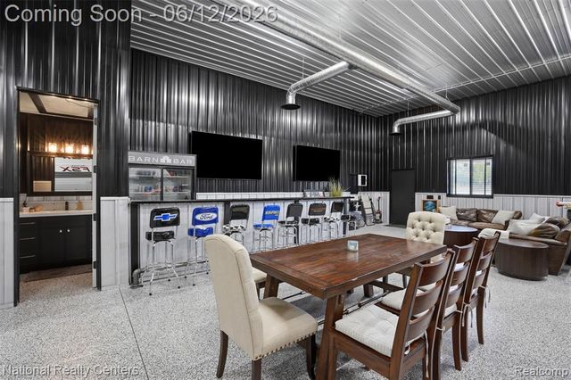 2853 7 Mile Road, South Lyon, MI 48178