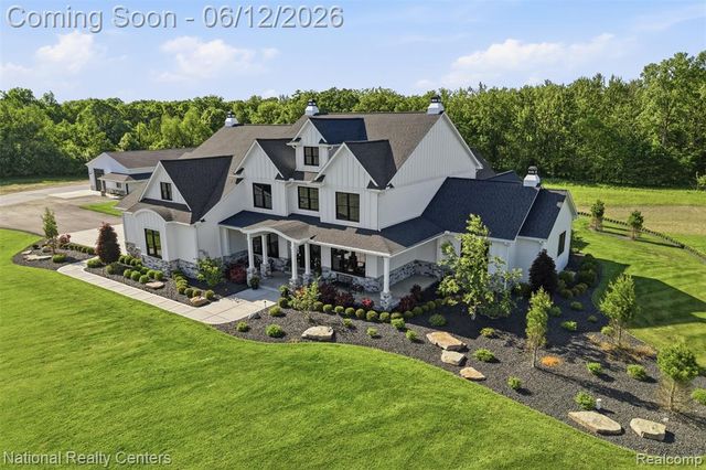 2853 7 Mile Road, South Lyon, MI 48178