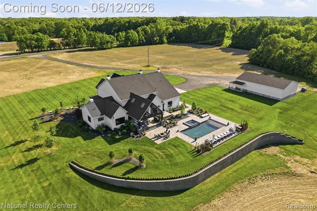 2853 7 Mile Road, South Lyon, MI 48178